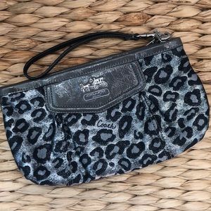 Vintage 2000s Coach Amanda wristlet leopard